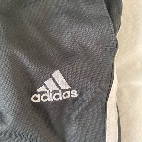 Adidas athletic training pants - Picture 4 of 7